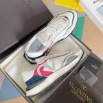 【Valentino】𝟐𝟎𝟐𝟏/𝐒𝐒 𝐧𝐞𝐰  Valentino new NETRUNNER series casual air cushion sports shoes