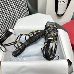 【Valentino】𝟐𝟎𝟐𝟏/𝐒𝐒 𝐧𝐞𝐰  Valentino's newest collection of Roman sandals with Italian printed leather soles