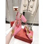 【Valentino】𝟐𝟎𝟐𝟏/𝐒𝐒 𝐧𝐞𝐰  Valentino fabric patent leather lining sheepskin sole cowhide