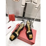 【Valentino】𝟐𝟎𝟐𝟏/𝐒𝐒 𝐧𝐞𝐰  Valentino fabric patent leather lining sheepskin sole cowhide