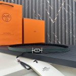 Reversible belt in Hermes Swift and perforated Epsom calfskin