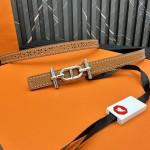 Reversible belt in Hermes Swift and perforated Epsom calfskin