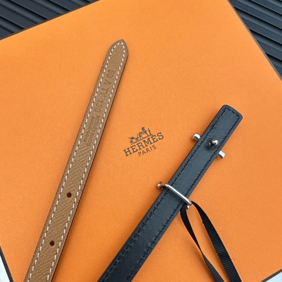 Reversible belt in Hermes Swift and perforated Epsom calfskin