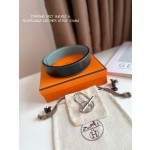 Hermes  ITHAQUE BELT BUCKLE & REVERSIBLE LEATHER STRAP