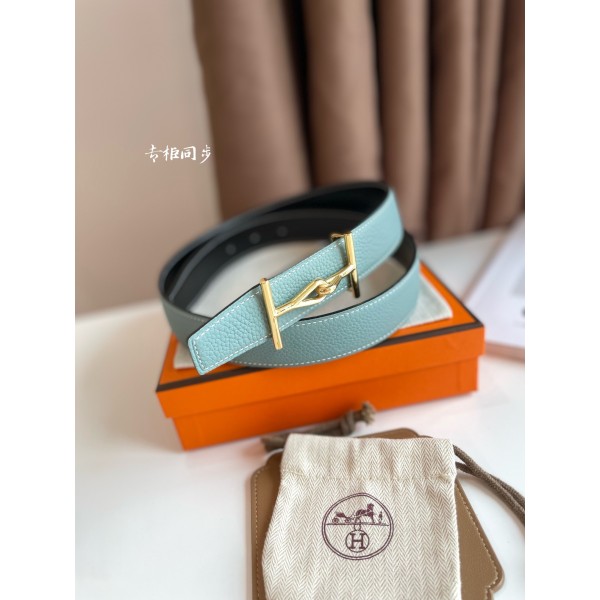 Hermes  JUMBO BELT BUCKLE & REVERSIBLE LEATHER STRAP