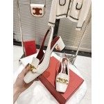 【Valentino】𝟐𝟎𝟐𝟏/𝐒𝐒 𝐧𝐞𝐰  Valentino fabric patent leather lining sheepskin sole cowhide