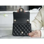 𝗖𝗛𝗔𝗡𝗘𝗟✦𝗖𝗹𝗮𝘀𝘀𝗶𝗰 𝗙𝗹𝗮𝗽 Italy 🇮🇹 "box" original lambskin 🔅 23C new model soccer ⚽ racing square fat