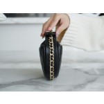 𝗖𝗛𝗔𝗡𝗘𝗟✦ 🔅23C Hula Hoop Clutch Bag White