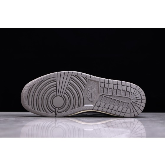 Air Jordan 1 lightning barb