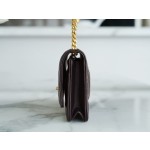 𝗖𝗛𝗔𝗡𝗘𝗟✦𝟮𝟐𝑲 Adjustable gold bead clasp Double C𝗹𝗼𝗴𝗼 Embossed small gold column woc Adjustable clasp dark brown🤎