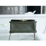 𝗖𝗛𝗔𝗡𝗘𝗟✦ France 🇫🇷 original [HAAS] fine grain calfskin 🐂𝟮𝟮k Postman Tofu Bag Olive Green