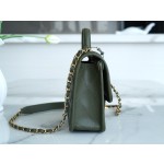 𝗖𝗛𝗔𝗡𝗘𝗟✦ France 🇫🇷 original [HAAS] fine grain calfskin 🐂𝟮𝟮k Postman Tofu Bag Olive Green