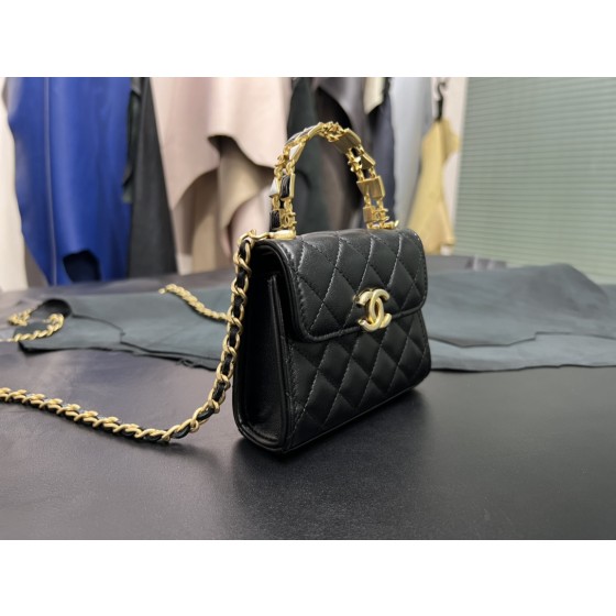 𝗖𝗛𝗔𝗡𝗘𝗟✦ Italy 🇮🇹 [Box] Original Open Department Lambskin 22B Enamel Buckle Kelly Small Black Gold