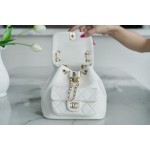 𝗖𝗛𝗔𝗘𝗡𝗟✦Italy 🇮🇹Original Lambskin🐑 𝟮𝟮𝗔New 𝐃𝐮𝐦𝐚Backpack Sheepskin White➿