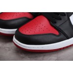 Air Jordan 1 Low rood en zwarte teen