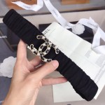 𝗖𝗛𝗔𝗡𝗘𝗟 Classic pearl lambskin elasticated waistband