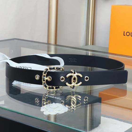 𝗖𝗛𝗔𝗡𝗘𝗟 Classic denim blue belt