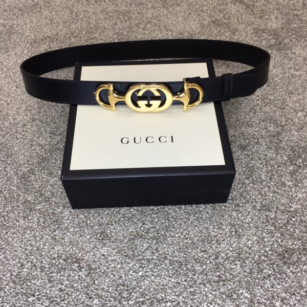 GUCCI imported calfskin with interlocking G horsebit