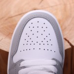 Air Jordan 1 Mid Wolf Grey