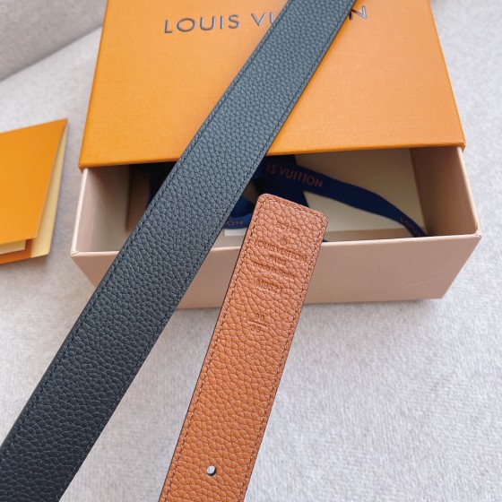 LOUIS VUITTO Parnassea Leather Goods Collection