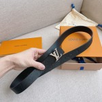 LOUIS VUITTO Parnassea Leather Goods Collection