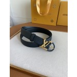 LOUIS VUITTO Essential 3.0cm Belt