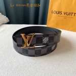 LOUIS VUITTO Covered 40mm belt with stylish double fabric