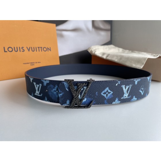 LOUIS VUITTO SHAPE 40 mm reversible belt