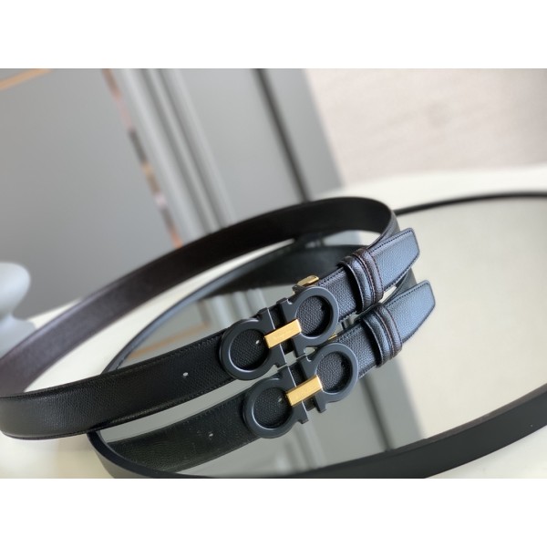 FERRAGAMO with original Gancio hardware