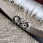 FERRAGAMO boutique buckle head, first layer of cowhide