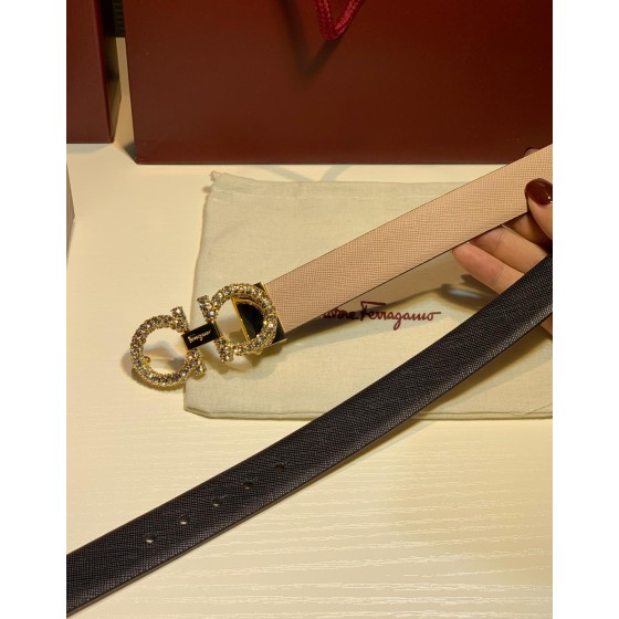 FERRAGAMO twist style