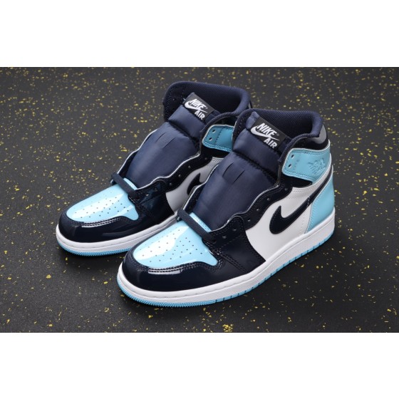 Air Jordan 1 Little North Carolina Blue Glossy patent leather