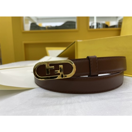 FENDI new 🌿 narrow belt with loops