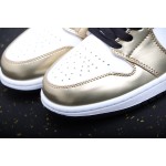 Air Jordan 1 Mid Mid-top Platinum