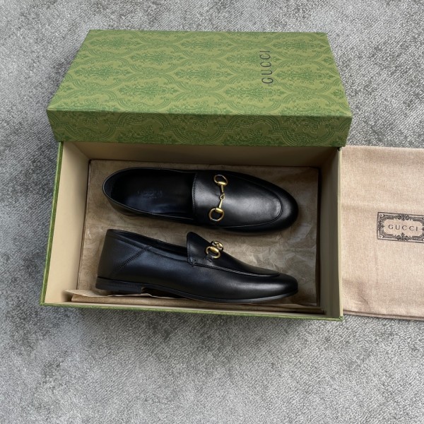 Gucci Super classic leather shoe style, wearable and versatile, but never out of fashion.