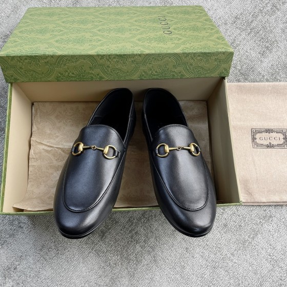Gucci Super classic leather shoe style, wearable and versatile, but never out of fashion.