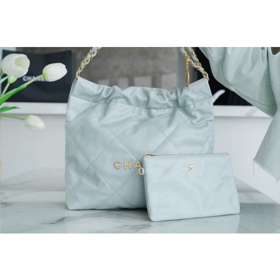 𝗖𝗛𝗔𝗘𝗡𝗟✦23C 22 handbag authentic tail leather haze blue small
