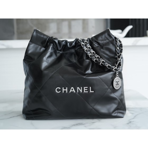 𝗖𝗛𝗔𝗘𝗡𝗟✦ 𝟐𝟐𝗣 Spring/Summer New 𝟐𝟐 Handbag Small Black Silver Buckle➿