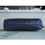 𝗖𝗛𝗔𝗘𝗡𝗟✦𝟐𝟐𝗣 Advanced Handbags 𝟐𝟐 Handbag Small Metallic Blue