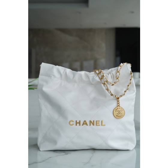 𝗖𝗛𝗔𝗘𝗡𝗟✦ 𝟐𝟐𝗣 Spring/Summer New 𝟐𝟐 Handbag Small White Gold Buckle➿