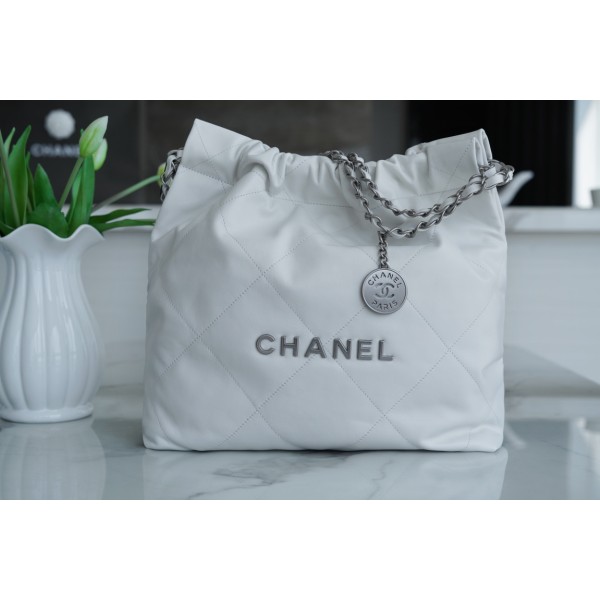 𝗖𝗛𝗔𝗘𝗡𝗟✦ 𝟐𝟐𝗣Spring/Summer New 𝟐𝟐Handbag Genuine Tail Leather Silver Small