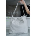 𝗖𝗛𝗔𝗘𝗡𝗟✦ 𝟐𝟐𝗣Spring/Summer New 𝟐𝟐Handbag Genuine Tail Leather Silver Small