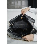 𝗖𝗛𝗔𝗘𝗡𝗟 ✦𝟐𝟐𝗣 spring and summer new 𝟐𝟐 handbag authentic tail leather black gold
