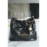 𝗖𝗛𝗔𝗘𝗡𝗟✦𝟐𝟐𝗣Spring/Summer New 𝟐𝟐Handbag Genuine Tail Leather Medium Black Gold