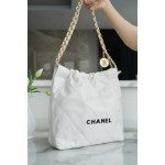 𝗖𝗛𝗔𝗘𝗡𝗟✦𝟐𝟐𝗣Spring/Summer New 𝟐𝟐Handbag Genuine tail leather white and black small