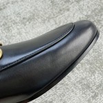 Gucci Super classic leather shoe style Calfskin mixed with sheepskin Horsebit buckle single shoe Black