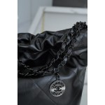 𝗖𝗛𝗔𝗘𝗡𝗟✦𝟐𝟐𝑲 𝟐𝟐Handbag genuine tail leather 𝐬𝐨 𝐛𝐥𝐚𝐜𝐤 all black small