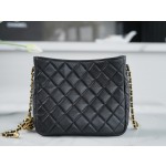 𝗖𝗛𝗔𝗘𝗡𝗟✦ 22s Woven Gold Ball 𝑯𝒐𝒃𝒐 Hippie Bag Black 〰️