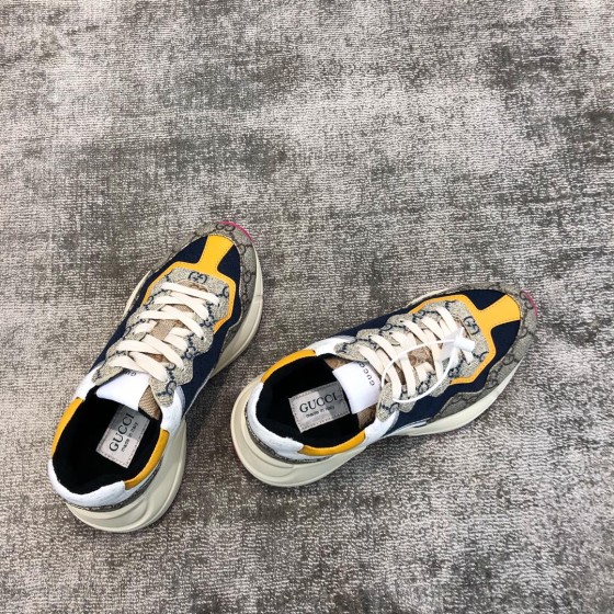 Gucci canvas cowhide interspersed with pink leather stripes trimmed poppet shoes pink spelling