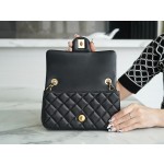 𝗖𝗛𝗔𝗘𝗡𝗟✦ 23C metal ball 𝑴𝒊𝒏𝒊 genuine leather black 🖤